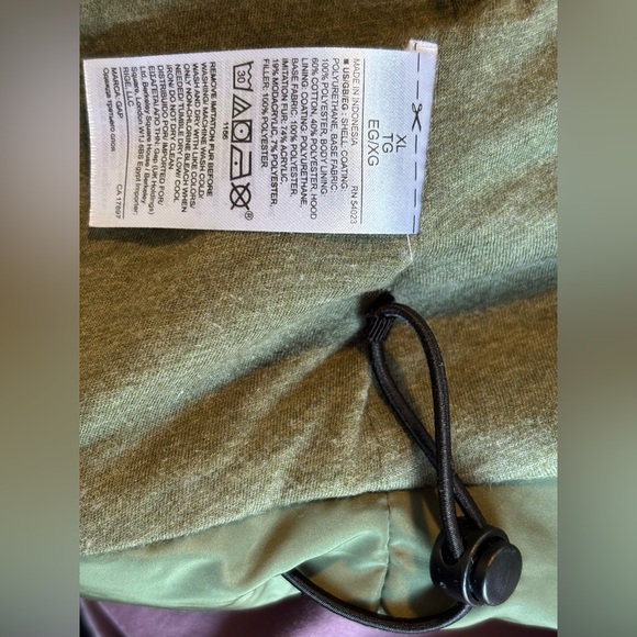 Gap Primaloft Puffer Vest Womens XL Olive Green Hooded Winter Vest Non-down - Picture 8 of 10